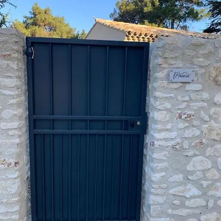 Mazet Leajo 2 Eygalieres (Bouches-du-Rhone)